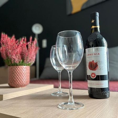 Smart Apartment Ogrodowa Varsó Kültér fotó