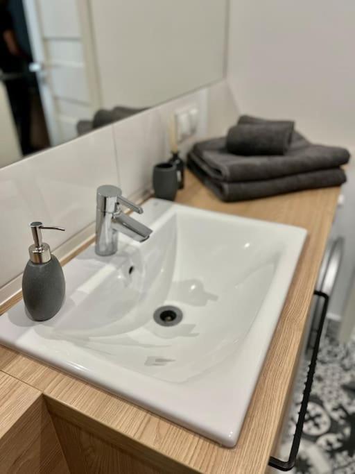 Smart Apartment Ogrodowa Varsó Kültér fotó